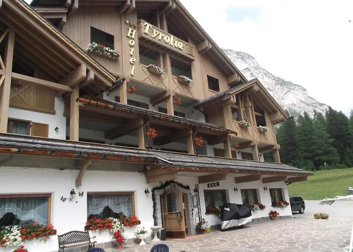 Hotel Tyrolia 3*