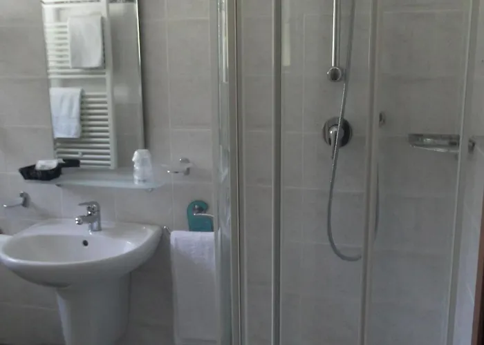 Tyrolia Hotel