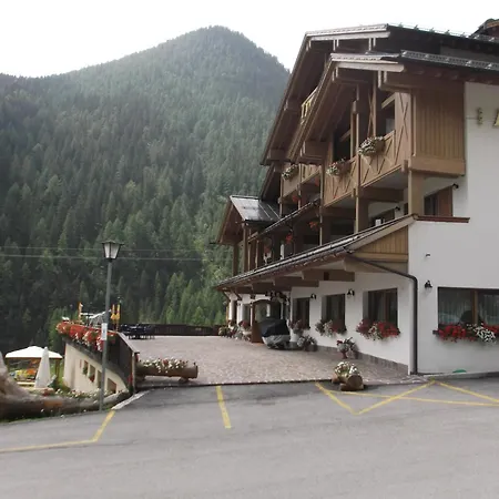 Tyrolia Malga Ciapela