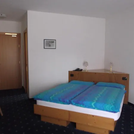 Tyrolia Hotel 3*