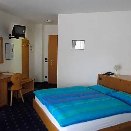 Tyrolia Hotel 3*