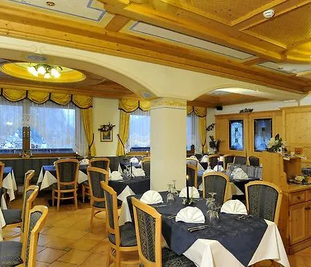 Otel Tyrolia Malga Ciapela